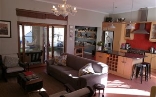3 Bedroom House in Claremont