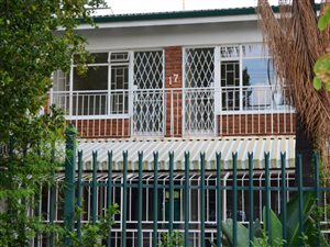 3 Bedroom Duplex in Lynnwood Ridge