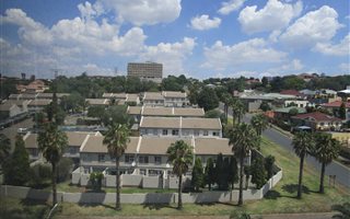 3 Bedroom Duplex in Bedford Gardens