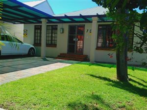 3 Bed House in Richmond Hill