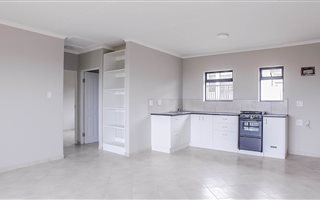 2 Bedroom Simplex in Kidds Beach