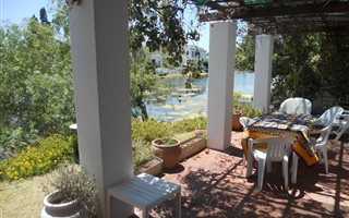 4 Bedroom House in Marina Da Gama