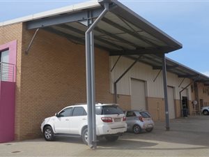 1711 m² Industrial space in Willow Park Manor