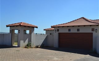3 Bedroom House in Savannah Country Estate