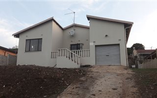 3 Bedroom Townhouse in Dawncrest