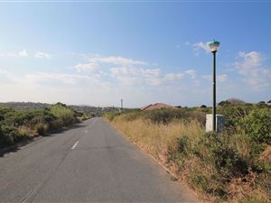 759 m² Land available in Forest Downs