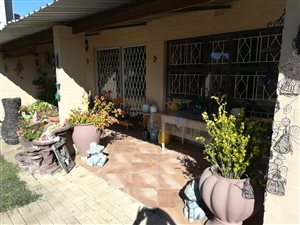 5 Bed House in Ladysmith Central
