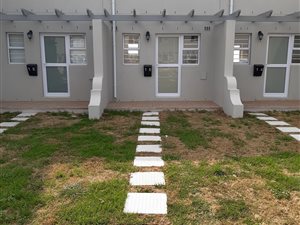 2 Bed Townhouse in Kuilsriver