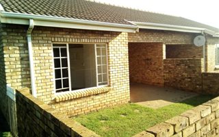 2 Bedroom Townhouse in Pierre van Ryneveld