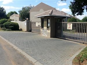 2 Bed Townhouse in Meyersdal