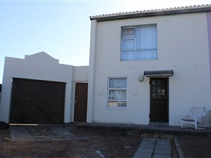 2.5 Bed House in Mitchells Plain Central