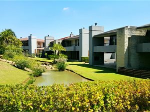 3 Bed House in Lombardy Estate