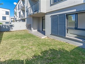 2 Bed Apartment in Somerset Lakes
