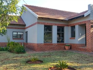 3 Bed House in Buffelspoort