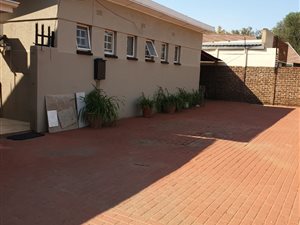 2 Bed Garden Cottage in Selcourt