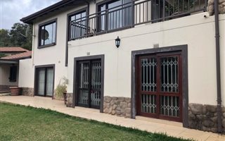 3 Bedroom Townhouse in Forest Hills