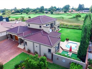 4 Bed House in Ebotse Estate