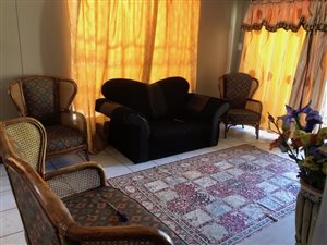 3 Bed Apartment in Waterkloof Glen