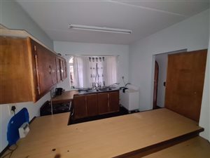 3 Bed Apartment in Willows
