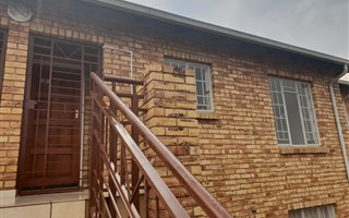 2 Bedroom Apartment in Theresa Park