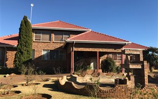 7 Bedroom House in Rand Collieries