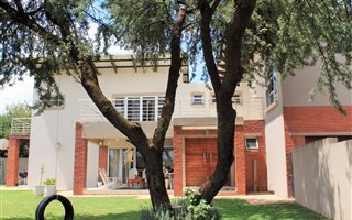 4 Bedroom House in Olympus Country Estate