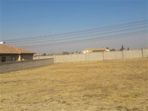 986 m² Land available in Vereeniging