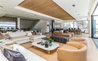 8 Bedroom House in Fresnaye