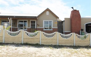 3 Bedroom House in Ruwari