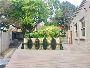 120 m² Office Space in Parkwood