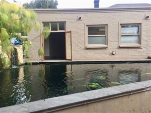 120 m² Office Space in Parkwood