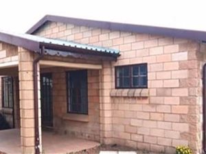 3 Bed Townhouse in Dunnottar