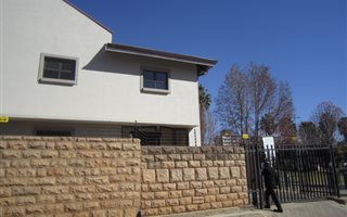 2 Bedroom Flat in Sunnyside