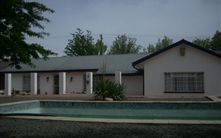 3 Bedroom House in Steynsburg