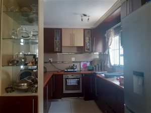 10 Bed House in Southernwood
