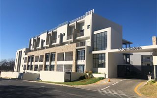 2 Bedroom Apartment in Bryanston