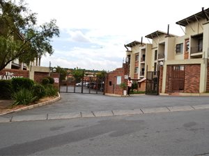 2 Bed Apartment in Bloubosrand