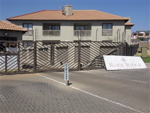 2 Bed Townhouse in Meyersdal