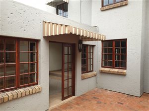 3 Bed Townhouse in Blue Gill