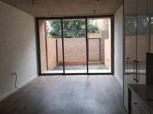 2 Bed Apartment in Menlo Park