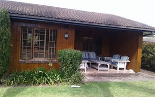 2 Bedroom House in Keurboomstrand