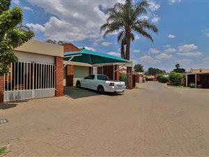 3 Bed Townhouse in Witfield