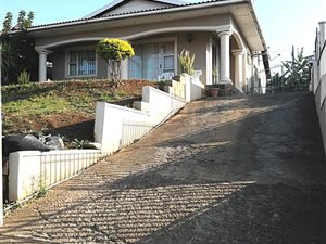 3 Bed Simplex in Caneside