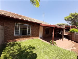 2 Bed Townhouse in Doornpoort and surrounds