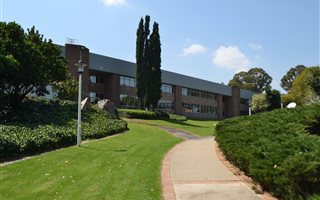2103 m² Commercial space in Halfway House