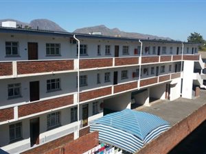 2 Bedroom Apartment in Paarl