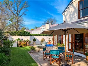 2 Bed House in Erinvale Estate