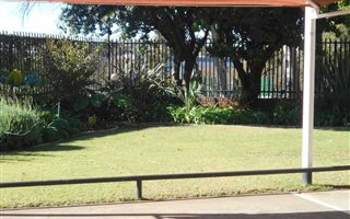 1 Bedroom Apartment in Groenkloof