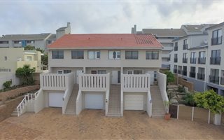 3 Bedroom Townhouse in Waves Edge