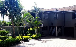 5 Bedroom House in Valencia Park